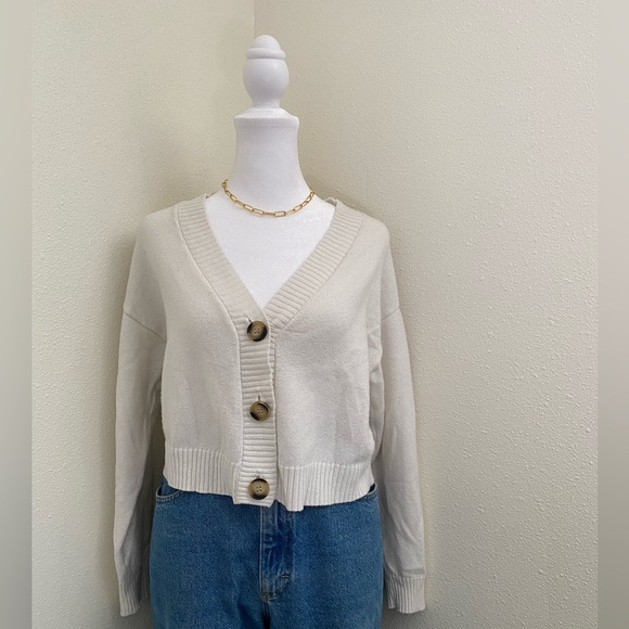 Forever 21 Off-White Buttoned Sweater - Picture 2 of 9